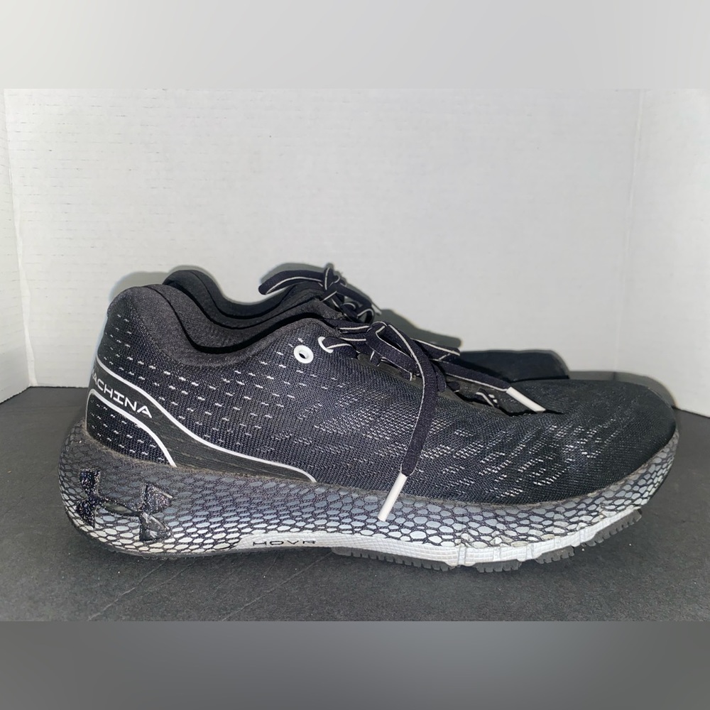 Under Armour Mens Hovr Machina 3021939-003 Black Running Shoes Lace Up Size 8